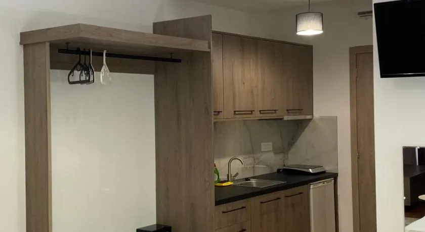 Emerald Suites - Image 1