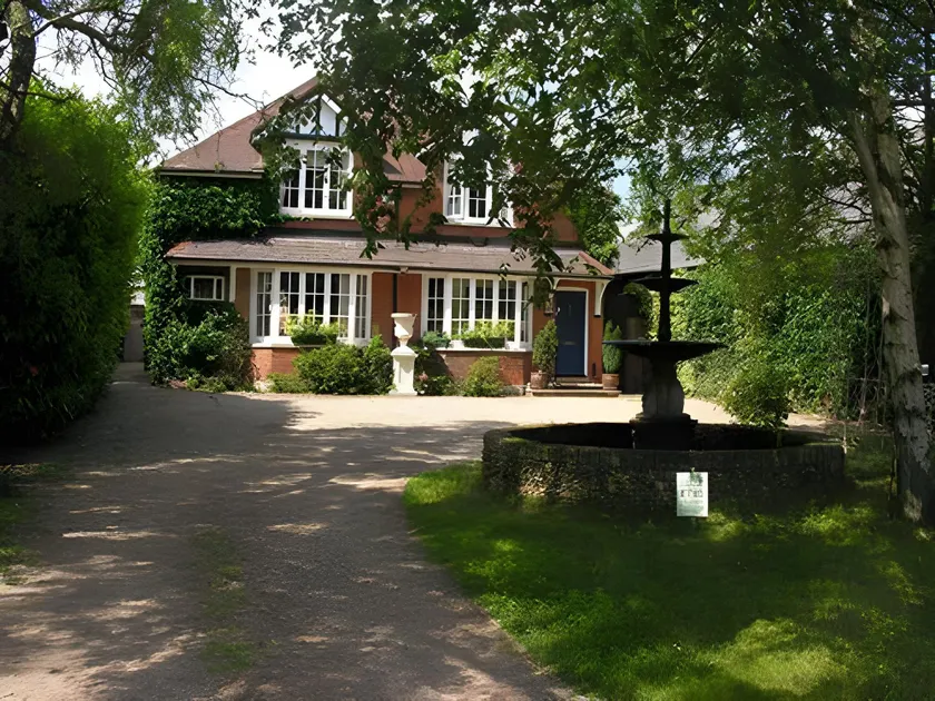 Frasers - Image 1