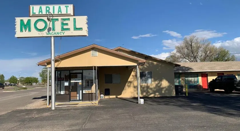 Lariat Motel - Image 1