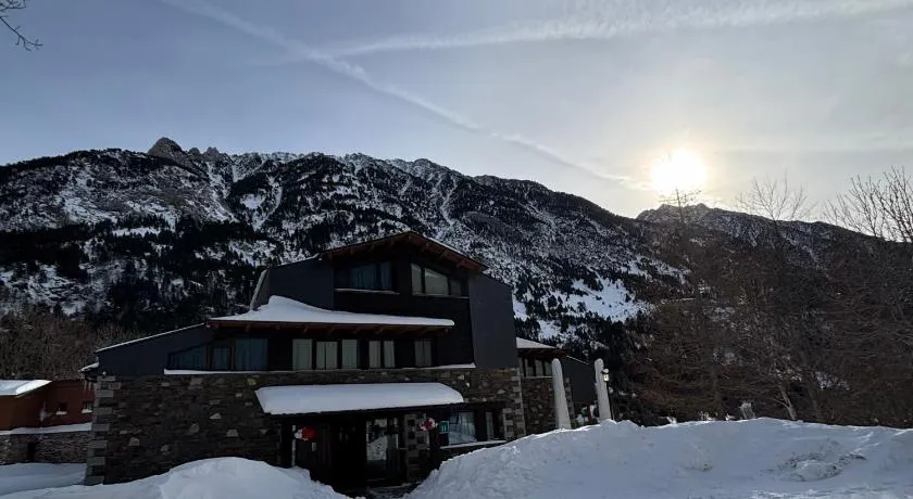Hotel Turpi Benasque - Image 1
