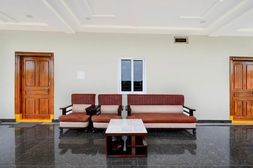 Hotel O Bright Inn near TCS - Image 1