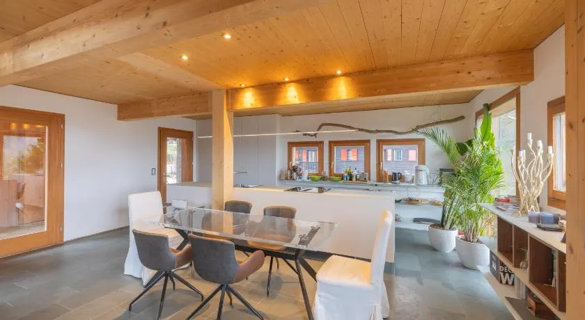 Grand Chalet d'Architecte - Image 1
