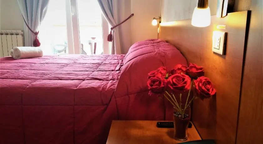 Venice Airport Room - Image 1