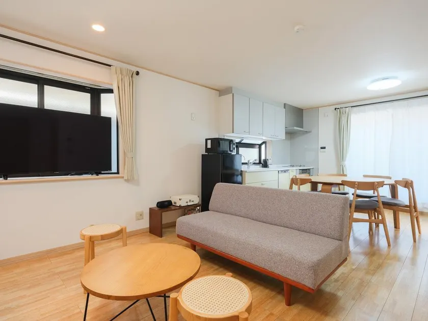 Setagaya Family House - Image 1
