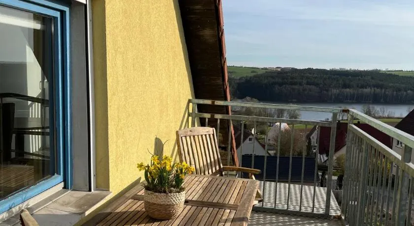 Galeriewohnung mit Seeblick - Image 1