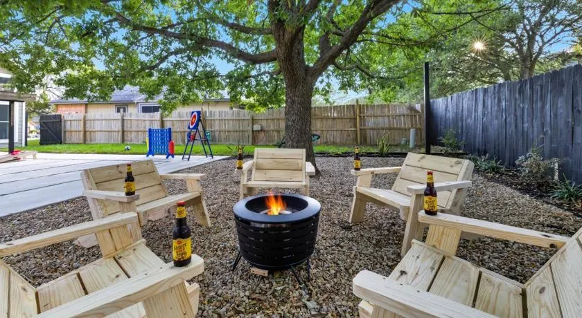 Luxe Family Escape with Games Hot Tub and Yard - Image 1