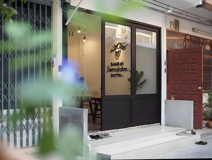 Bangkok Sanookdee Hostel - Image 1