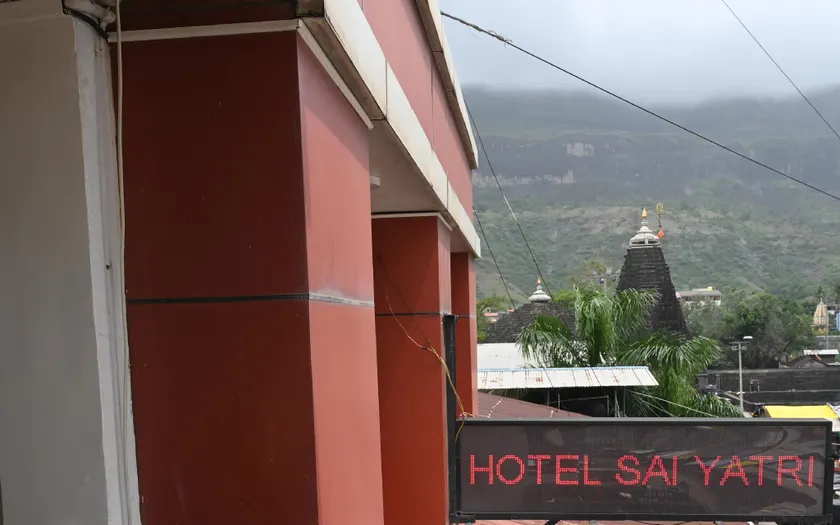 Hotel Sai Yatri - Image 1