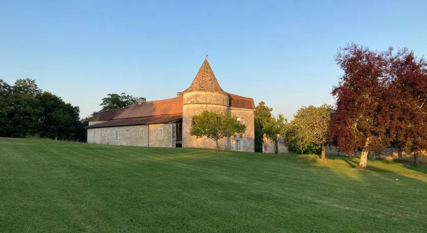 Château de caractère avec piscine au cœur du Périgord vert - Image 1