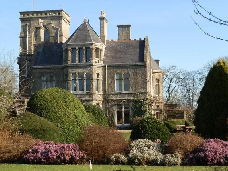 Hotel Rudloe Arms - Image 1