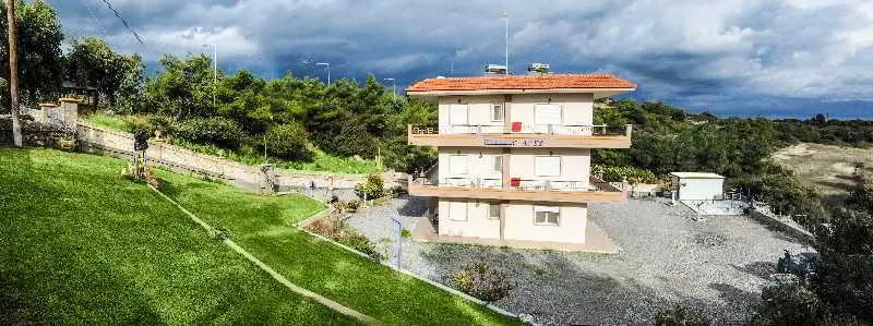 Pasalis Apartments - Image 1