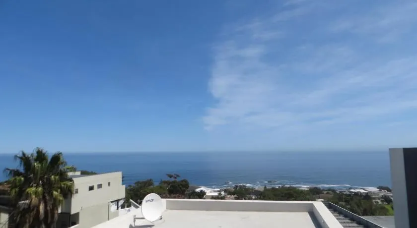 Camps Bay Studio Apartments - Self-catering - Image 1