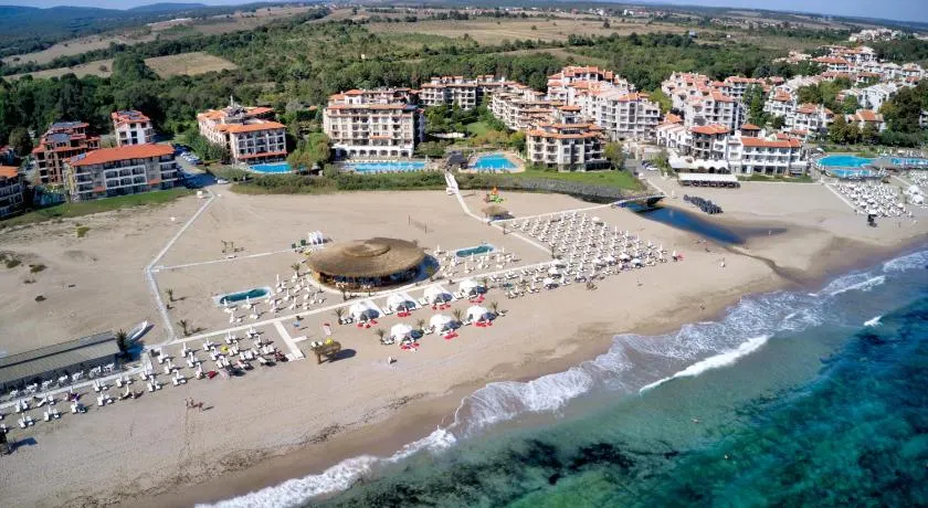 Oasis Luxury Apartments - Image 1