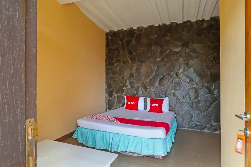 Capital O 91741 Jayagiri Hotel - Image 1