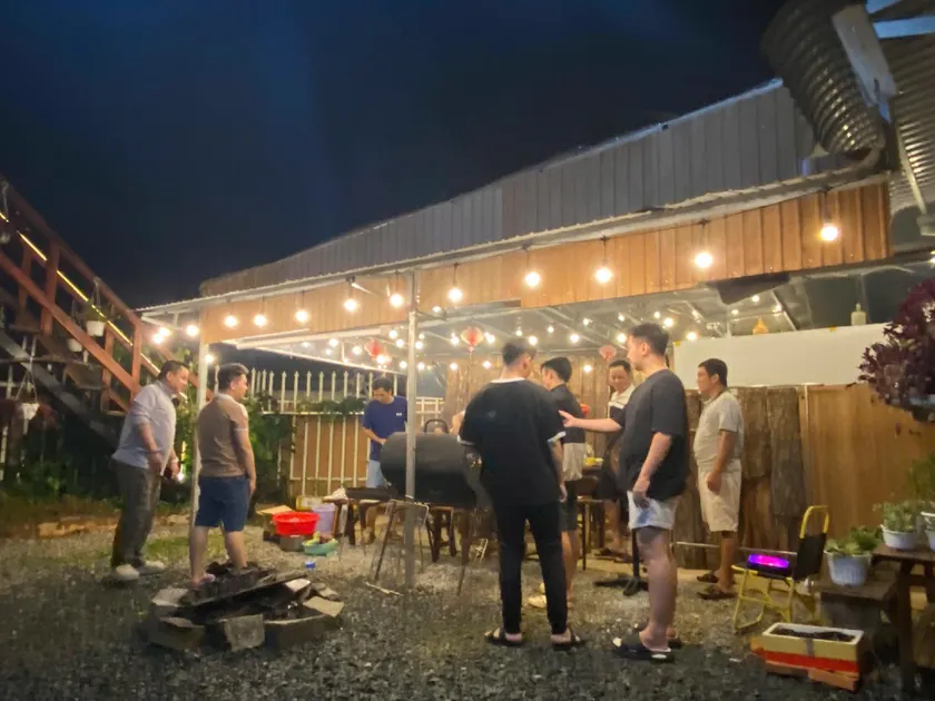 D Home 2 Hung Vuong, Valley View BBQ Garden - Image 1