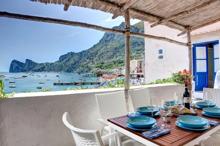 The Fisherman’s Suite –  Steps from the beach - Image 1