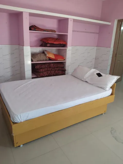 Chendur kumaran residency - Image 1