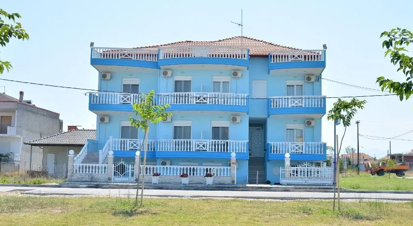 Hotel Paris - Image 1