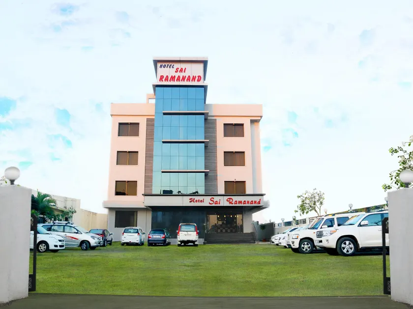 Hotel Sai Ramanand - Image 1