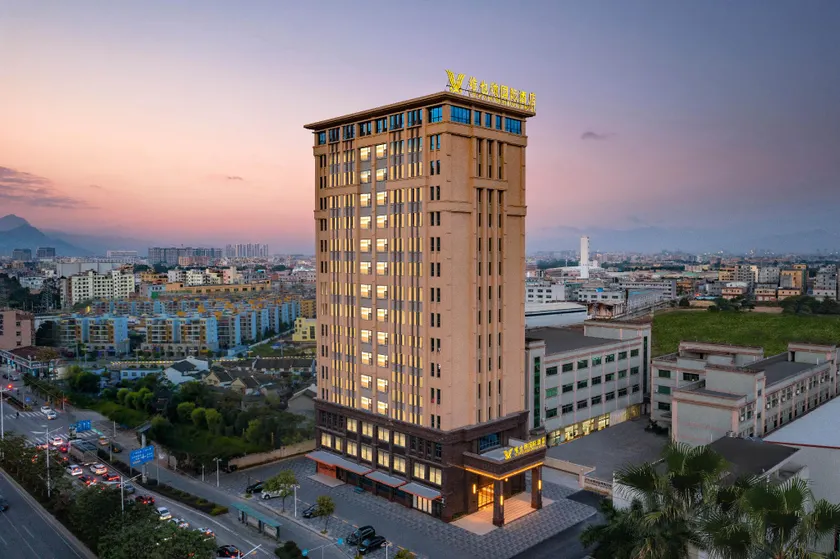 Vienna International Hotel - Huizhou Boluo ShiWan - Image 1