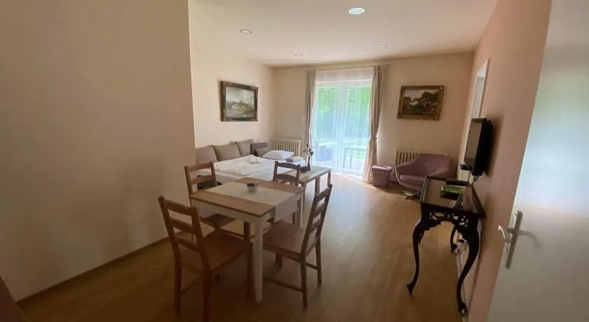 Hotel Zámeček na Čeladné - Image 1
