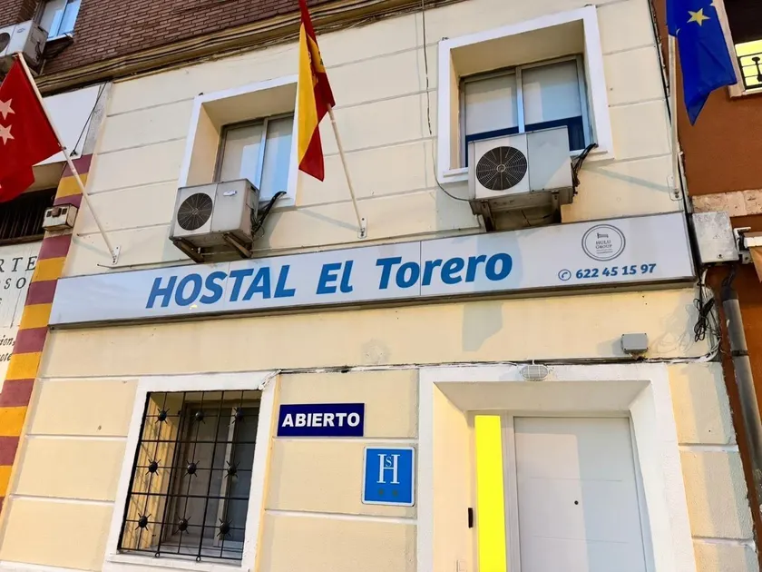 Hostal El Torero - Image 1