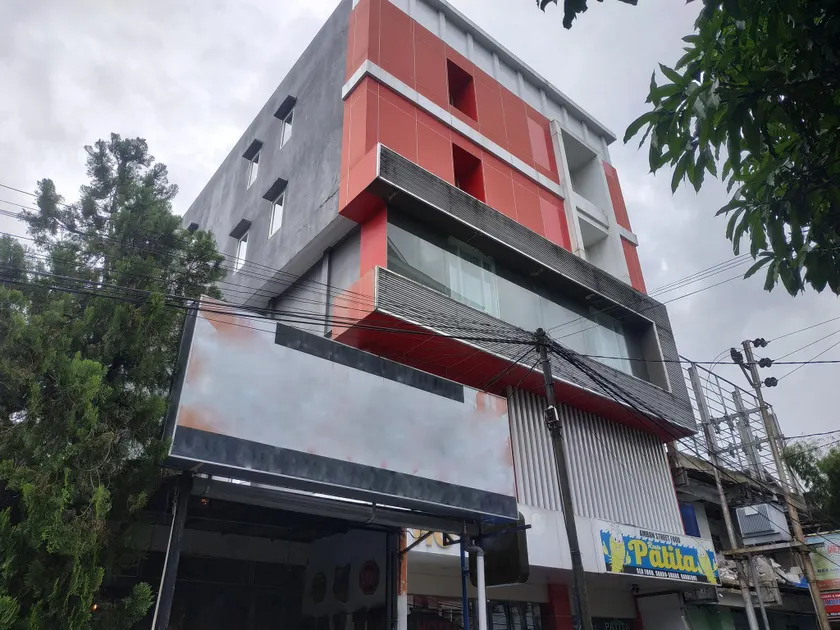 Hero Hotel Ambon - Image 1