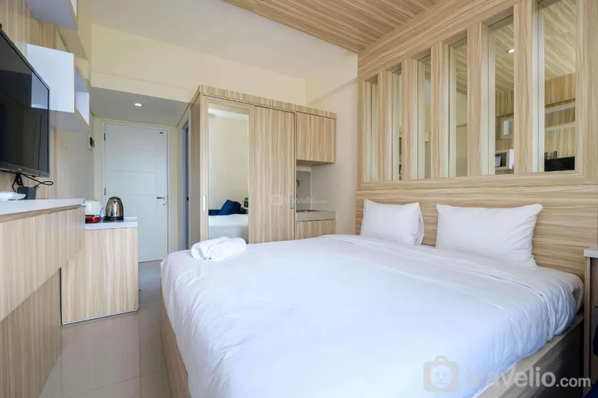 Elegant Studio Apartment at Bogorienze By Travelio - Image 1