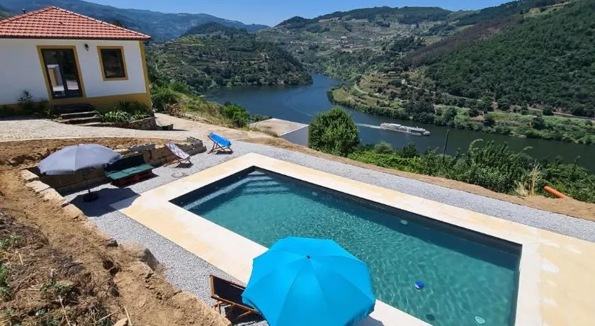 Quinta do Fojo Valonguinho, Barrô - Image 1