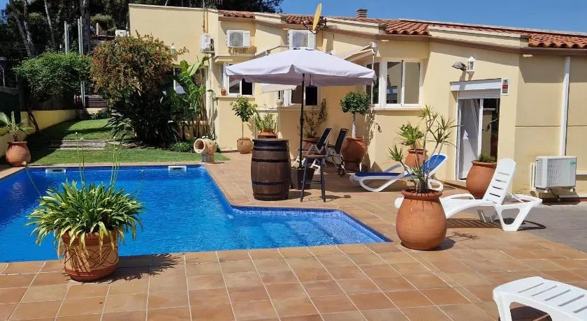 R88 Casa Alegre - Image 1