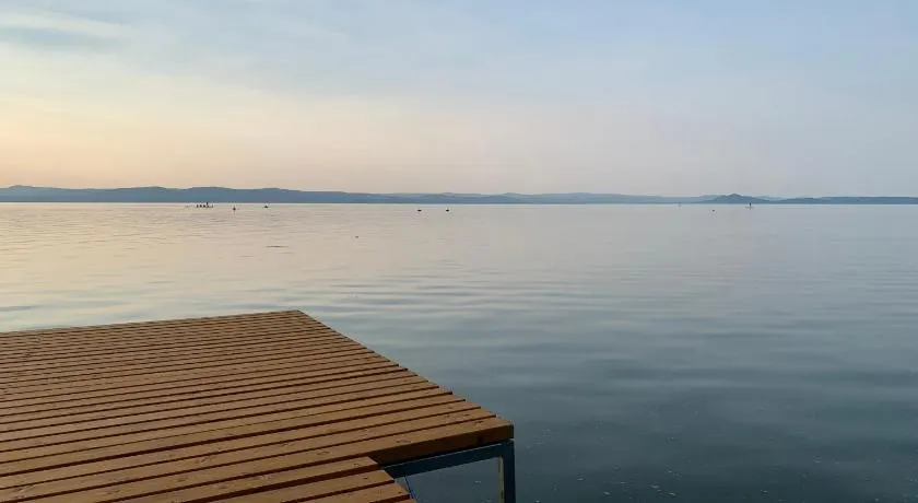 Lakeside Home Apartman - Image 1