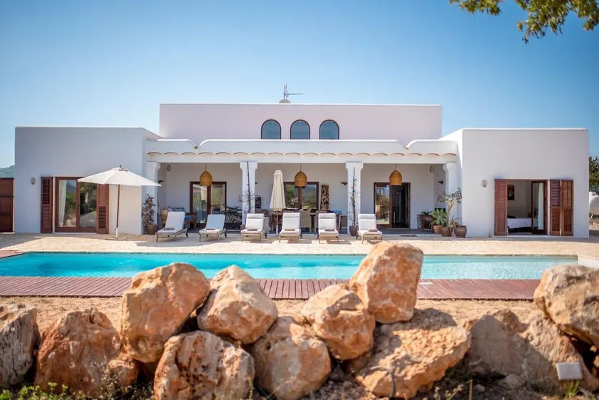 VILLA CAN DANI NEARBY PLAYA DEN BOSSA - Image 1