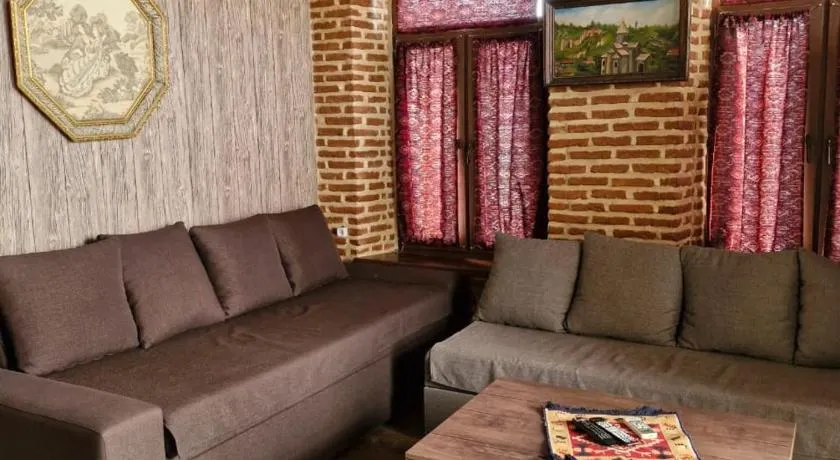 Old House Sighnaghi - Image 1