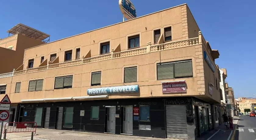 HOSTAL TREVELEZ - Image 1