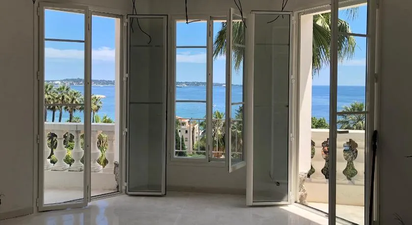 MAGNIFIQUE 4P SEA VIEW GOLFE JUAN Anzeige bearbeiten Anzeige ansehen - Image 1