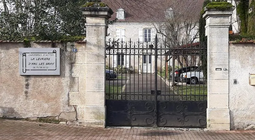 La Levriere d'Arc les Gray Chambre D'hotes - Image 1