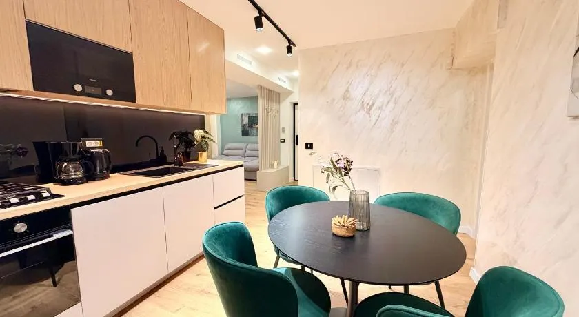 Ivory Residence Accommodation - Modern Comfort and Style - Image 1