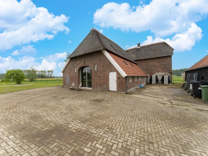 Pleasant holiday home in Voorst with garden - Image 1
