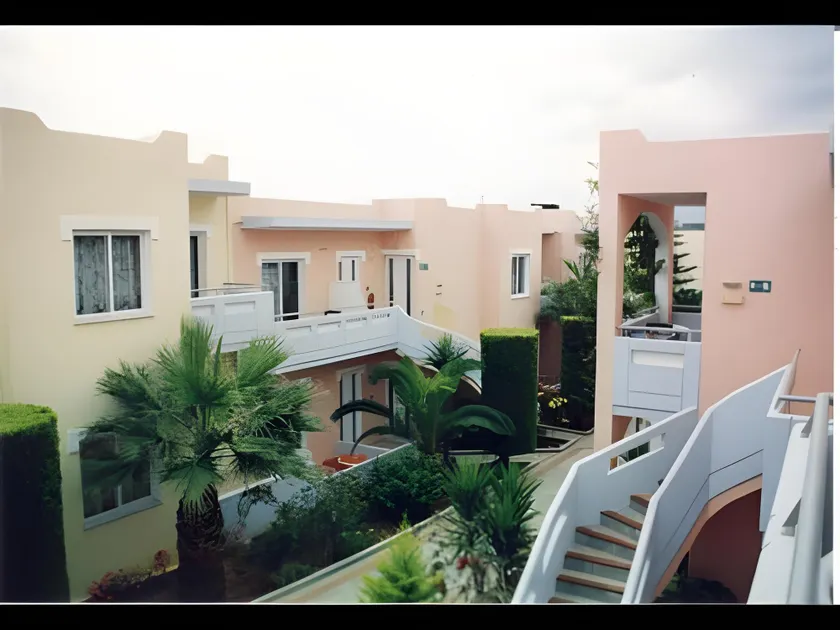 Mediterranea Apartments - Image 1