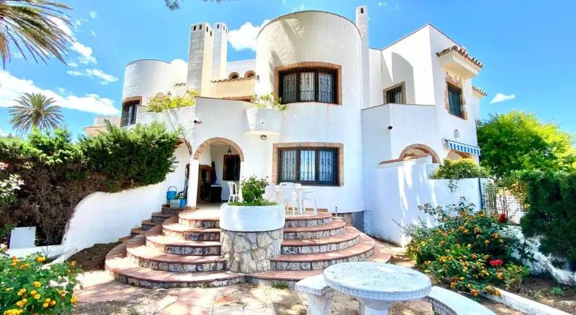 Casa de Mont-roig delante de la playa - Image 1