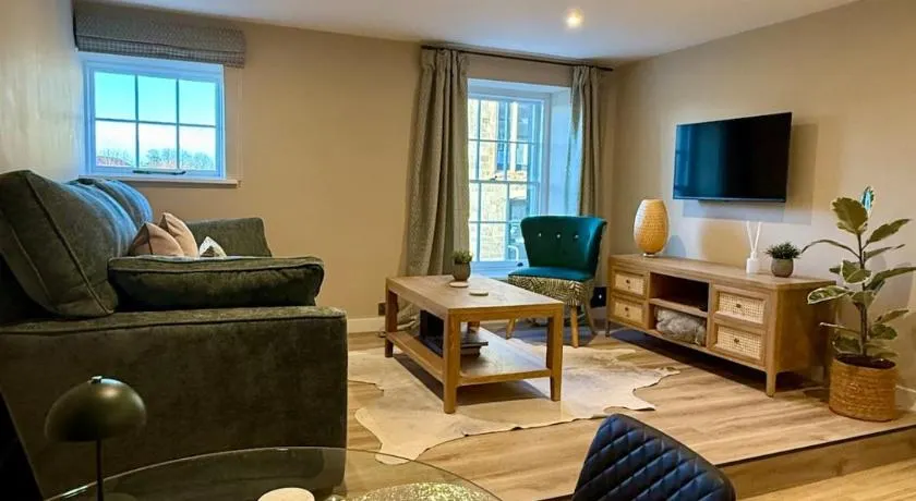 Townhouse - Image 1