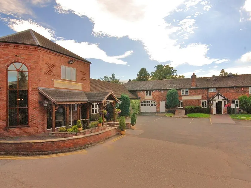 Slaters Country Inn - Image 1