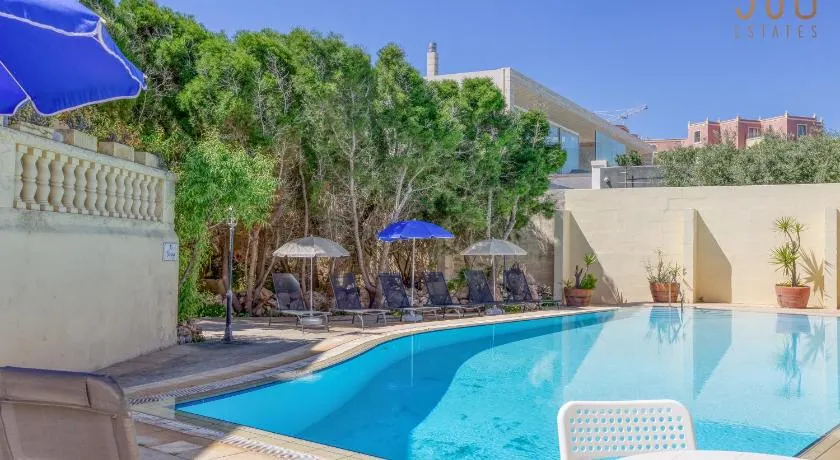 Villa with Pool and Beautiful Views in Mellieha - Image 1