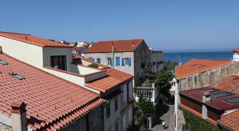 LA CASA DINA - Image 1