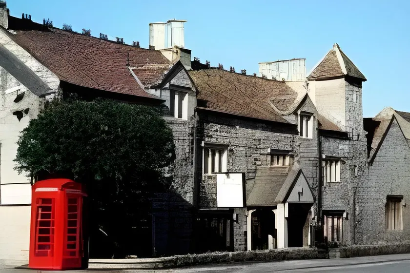 The Old Manor House Hotel - Image 1