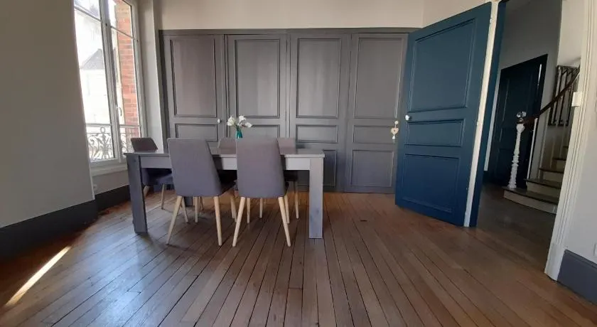 Magnifique maison avec terrasse - Image 1