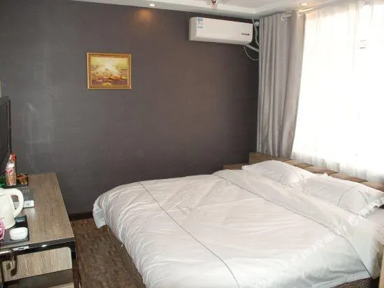 Lier Fashion Hotel - Image 1