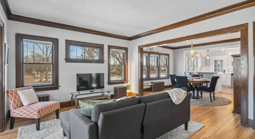 Garden Apt, Majestic MPLS Duplex - Image 1