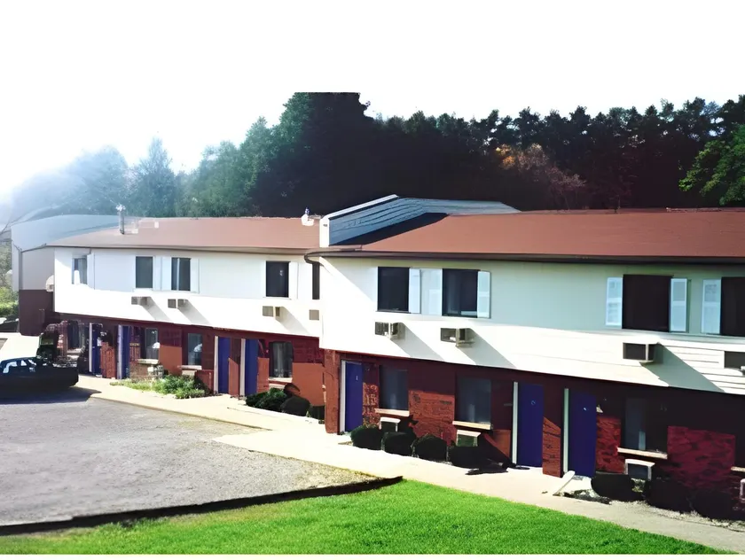Attican Motel - Attica - Batavia - Warsaw - Darien Lake - Image 1