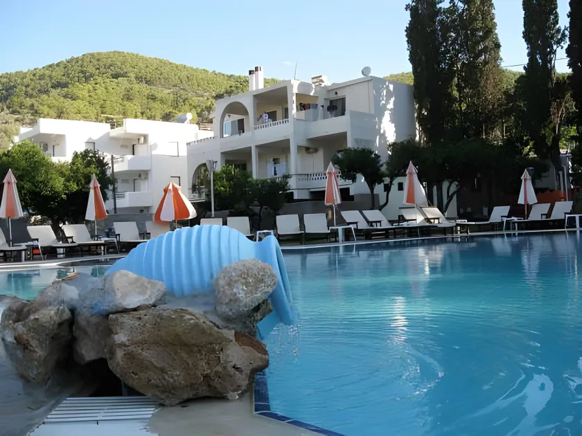 Kamares Apartments ΕΕ - Image 1